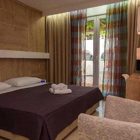 Slovenska Plaza Standard Budva