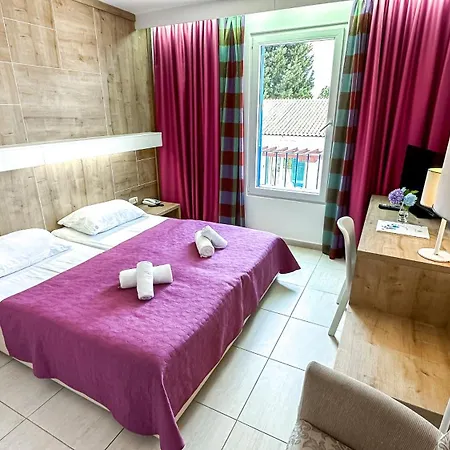 Slovenska Plaza Standard 3*