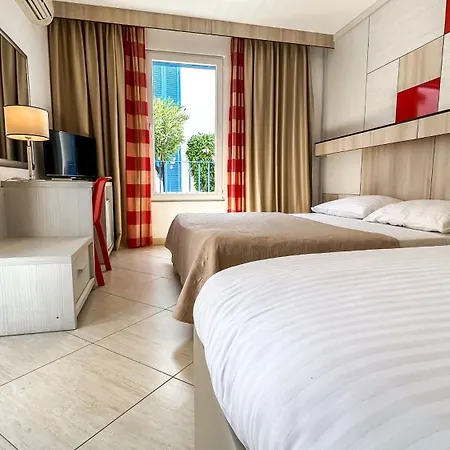 Hotel Slovenska Plaza Standard Budva