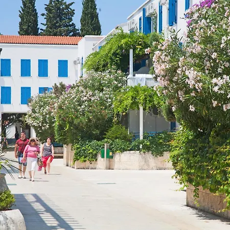 Slovenska Plaza Standard Hotel