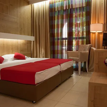 Hotel Slovenska Plaza Standard 3*